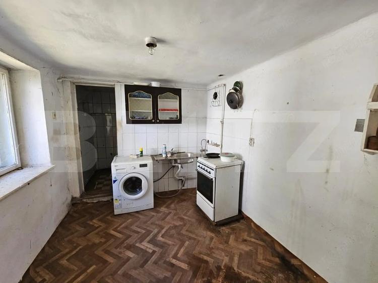 Casă cu 3 camere cu Teren 1249 Mp în Laz (Săsciori)
