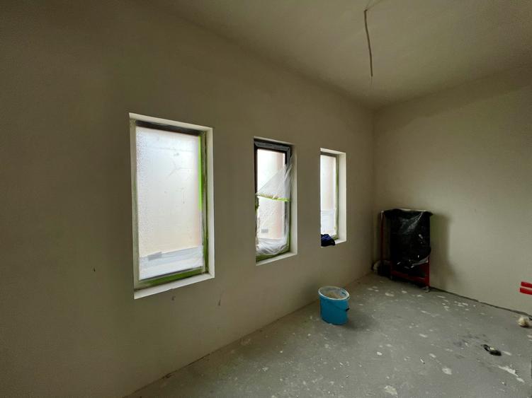 Duplex cu 5 camere cu Canalizare în Giroc