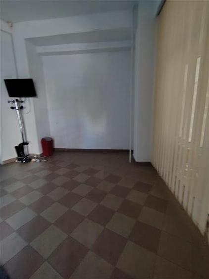 Spațiu comercial, de 67 mp, în Exterior Sud