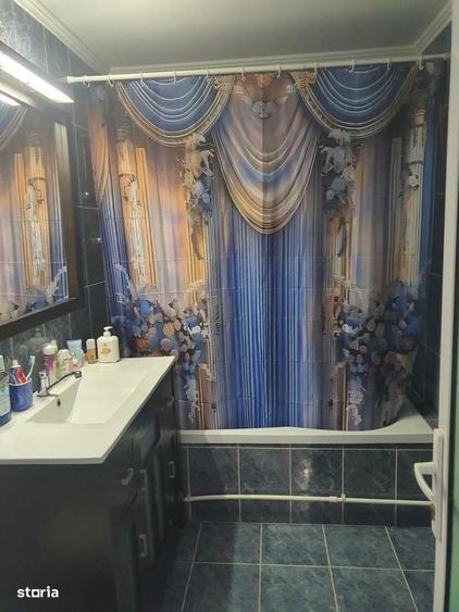 Apartament 2 camere, zona 1 Mai Est, etaj 4 din 4 - 1