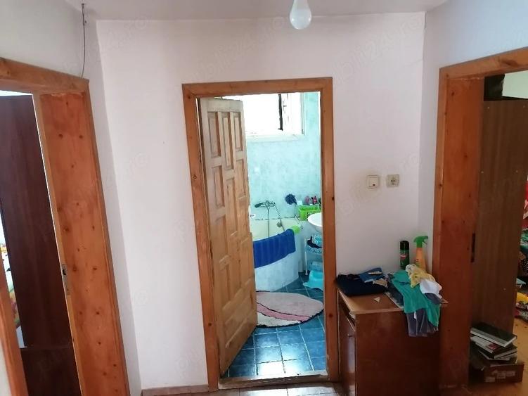 Casă cu Teren 641 Mp în Crișan