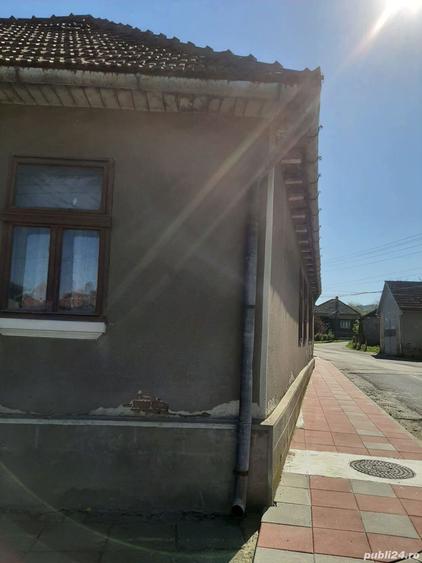Casă cu 4 camere în Baia de Criș