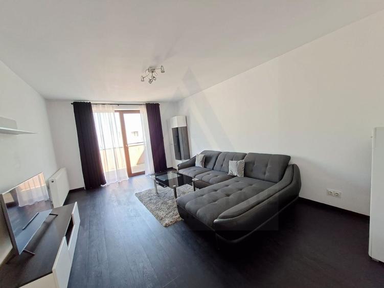 Apartament cu 3 camere decomandat, mobilat în Șelimbăr