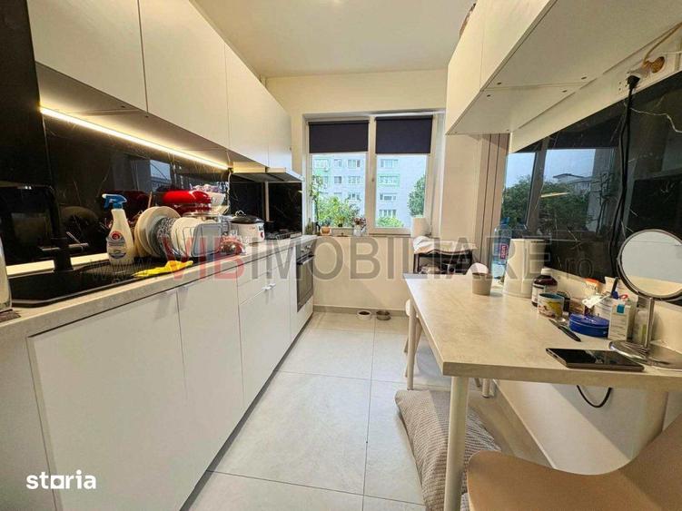 Apartament cu 3 camere decomandat în Domenii