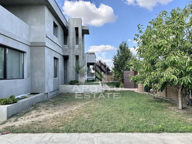 Vila moderna cu 6 camere si 2 garaje, teren 750 mp, Dumbr... - 1