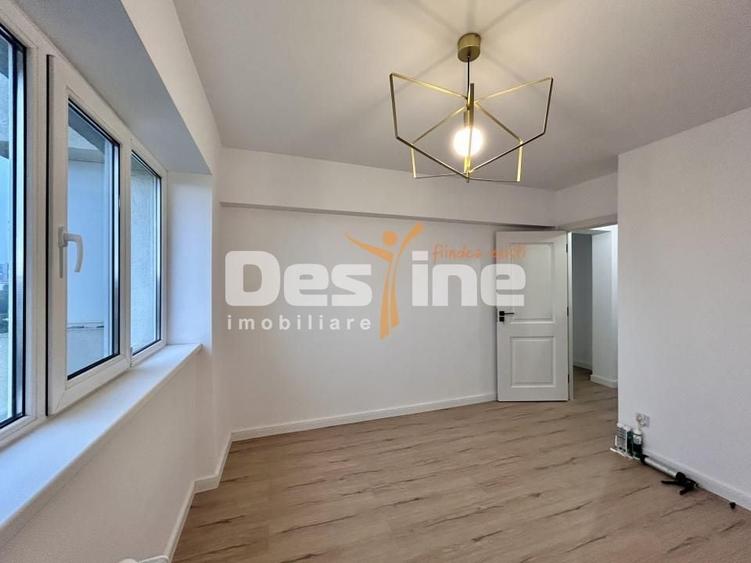 Apartament cu 2 camere decomandat în B-dul București