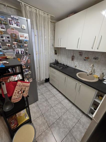 Apartament cu 2 camere semidecomandat, mobilat în Gorjului
