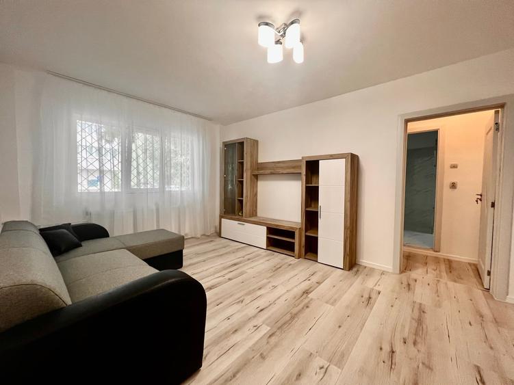 Apartament cu 2 camere semidecomandat, mobilat în Vitan