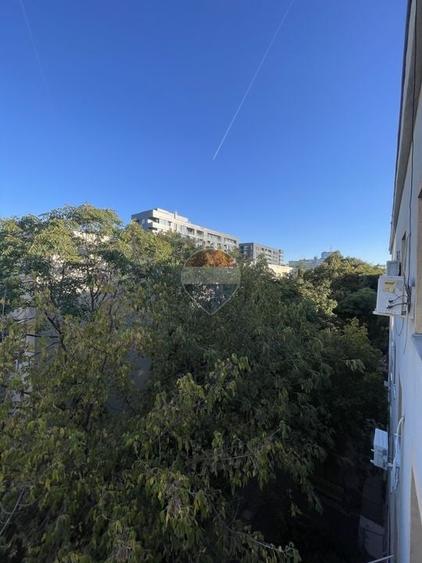 Apartament cu 2 camere decomandat în Floreasca