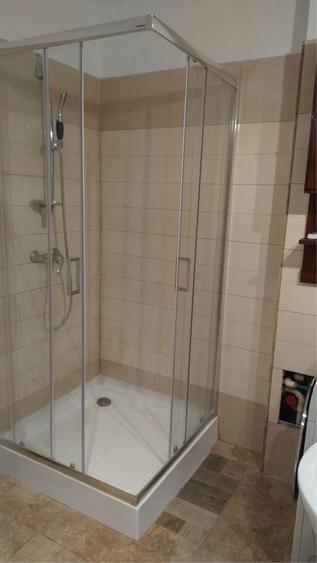 Apartament cu 2 camere decomandat în Victoriei