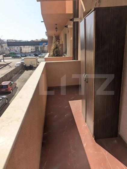 Apartament cu 4 camere semidecomandat în Filiași