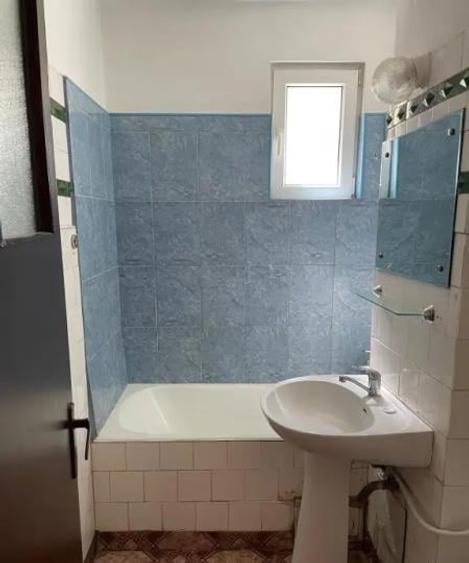 Apartament cu 2 camere decomandat în Baba Novac