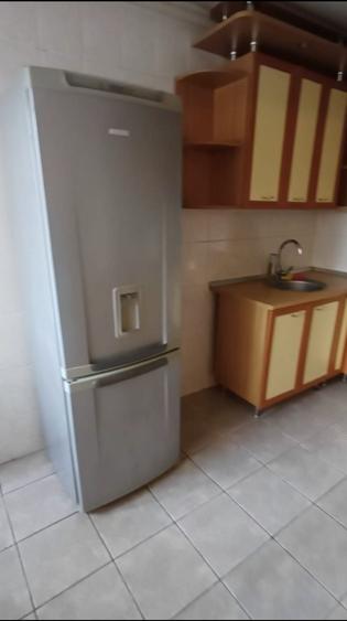 Apartament cu 2 camere decomandat, mobilat în P-ța Unirii