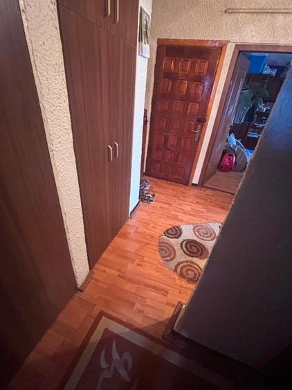 Apartament cu 2 camere decomandat în 9 Mai