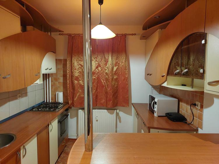 Apartament cu 2 camere decomandat în Titulescu
