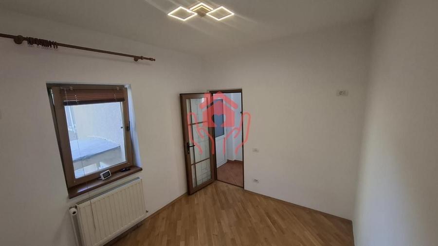 GARA DE NORD (Spitalul Witting)- 2 apartamente, 6 camere, vila solida renovata! - 24