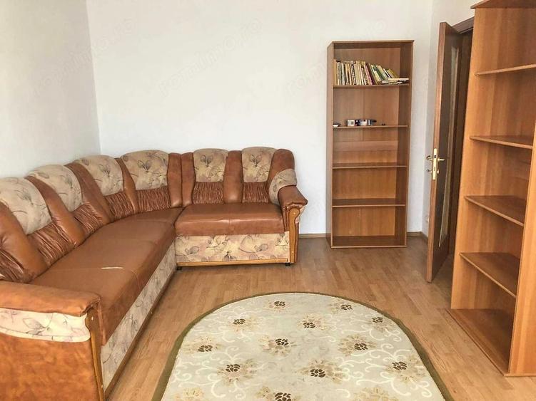 Apartament cu 3 camere decomandat în Ozana