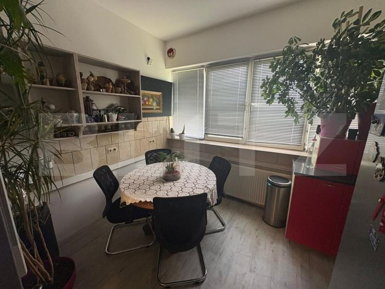 Apartament 4 camere, 115 mp - zona Zăvoi - 2