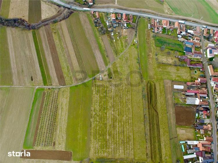 Teren de 14527 mp, în Aușeu