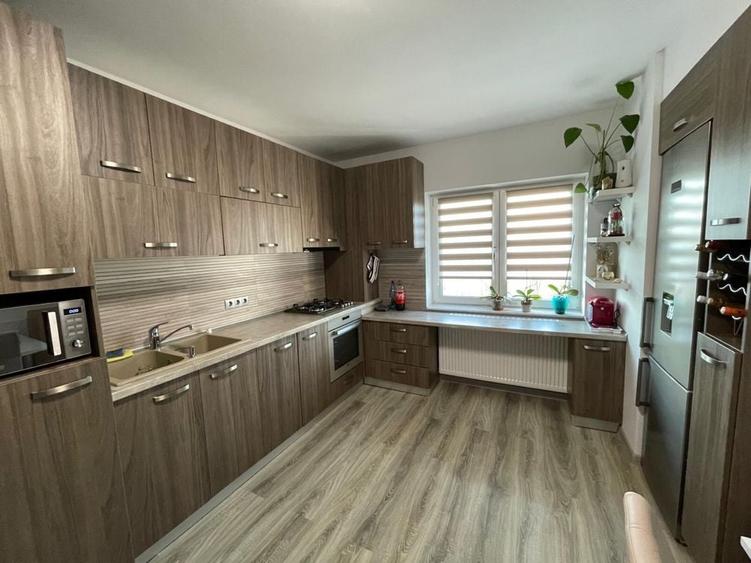 Apartament cu 2 camere decomandat în Apahida
