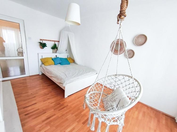 Apartament cu 3 camere decomandat în Malul Mureșului