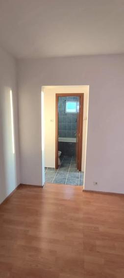 Apartament cu 2 camere semidecomandat în Electroprecizia