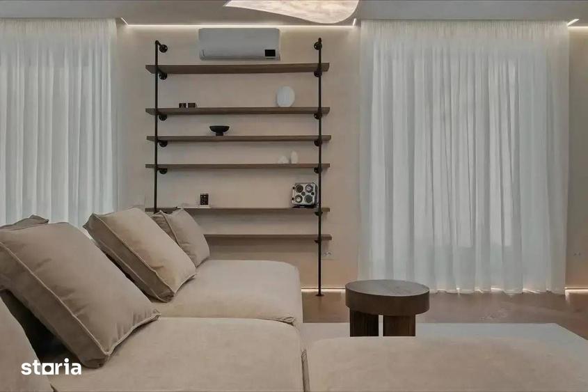 Casă cu 4 camere cu Teren 400 Mp în Central