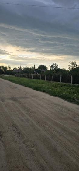 Casă cu 4 camere în Izvoare