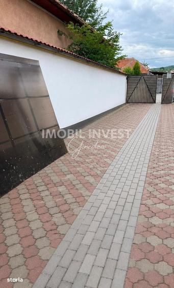 Exclusivitate! Casa Duplex | 135 mp Utili | 200 mp Teren | Zona Cetate - 2