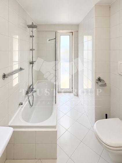 Apartament cu 3 camere semidecomandat, mobilat în Aviatorilor