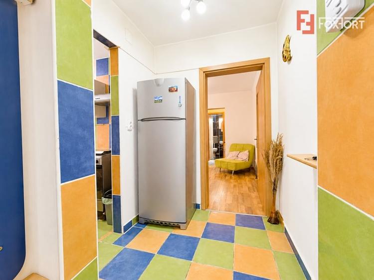 Apartament cu 2 camere semidecomandat, mobilat în Aurel Vlaicu
