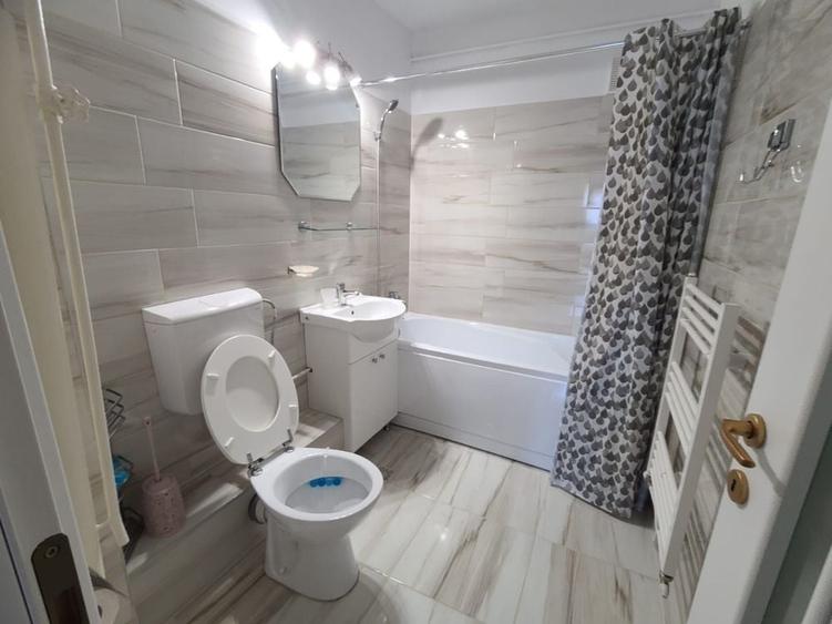 Apartament cu 2 camere decomandat în Zorilor