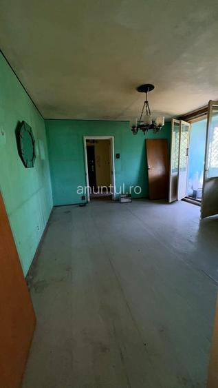 Apartament semidecomandat în Militari