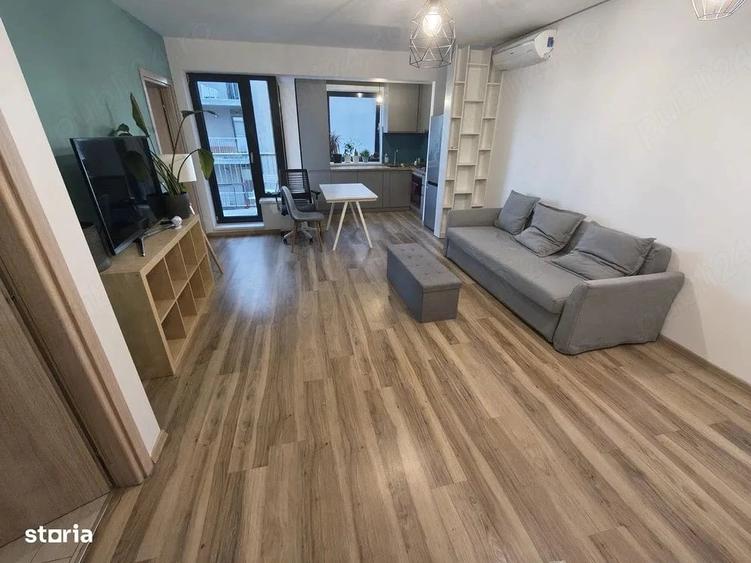 Garsonieră decomandată în Brâncoveanu