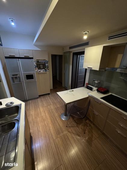 Apartament cu 4 camere în Bucureștii Noi