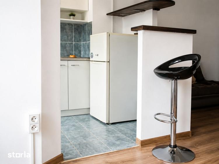 Garsoniera in bloc de apartamente, etaj 1/6, Centrul CIvic - Toamnei! - 1