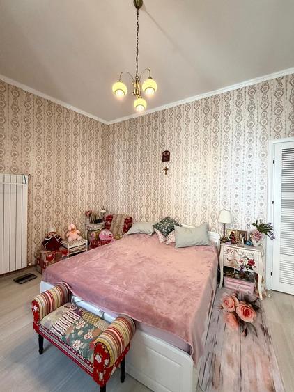 Apartament cu 3 camere semidecomandat în Universitate