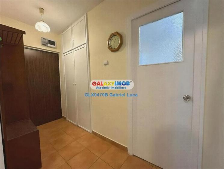 Apartament cu 3 camere decomandat, mobilat în Tineretului