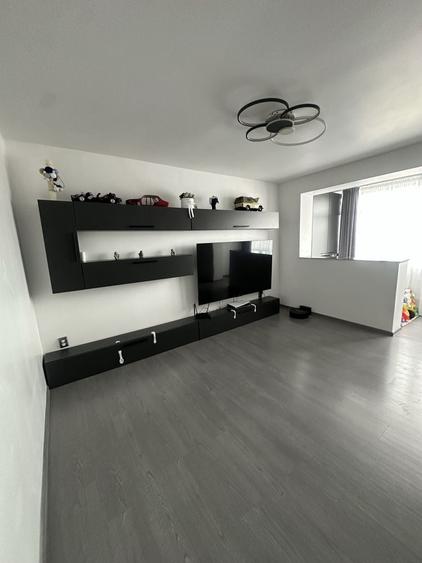Apartament 3 Camere micro 20 zona 2 cocosi 67mp utili - 5
