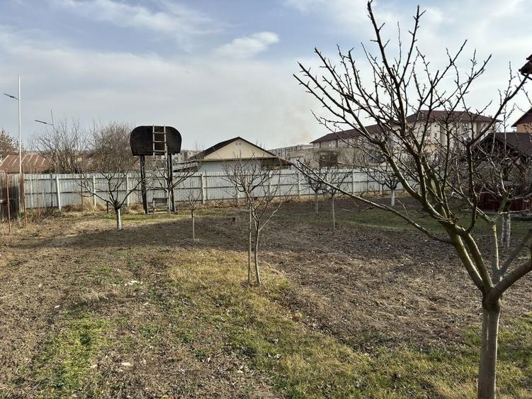 Teren de 3000 mp, în Motru