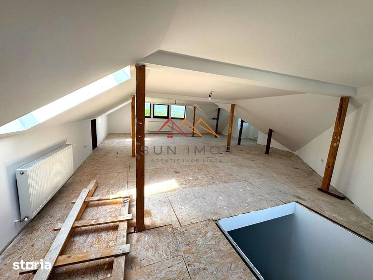 Casă cu 5 camere decomandat cu Teren 304 Mp în Poiana