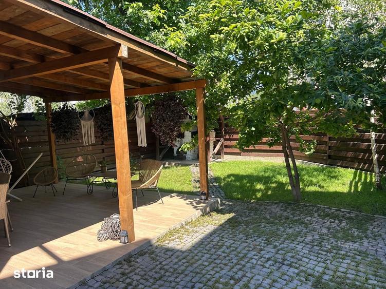 Casă cu 5 camere cu Teren 325 Mp în Central