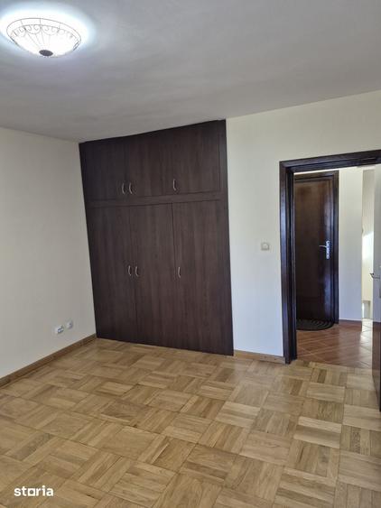 Casă cu 4 camere cu Teren 306 Mp în Dămăroaia
