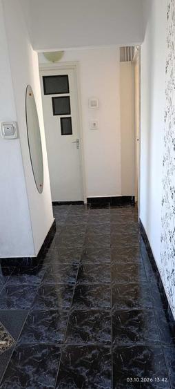 Apartament cu 2 camere decomandat în Pandurilor