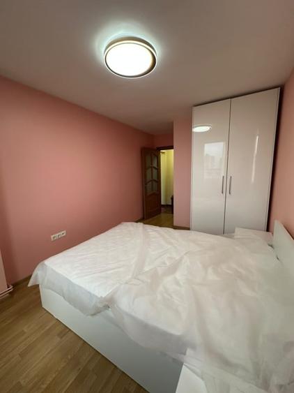 Apartament cu 4 camere decomandat, mobilat în Gării