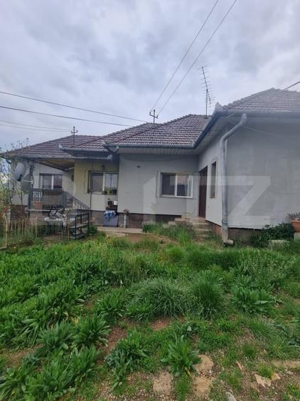 Casă individuală cu 3 camere cu Canalizare în Sânpaul