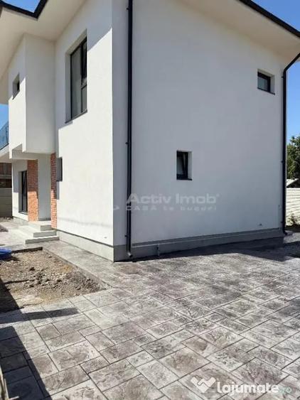 Casă cu 4 camere cu Teren 245 Mp în Rahova