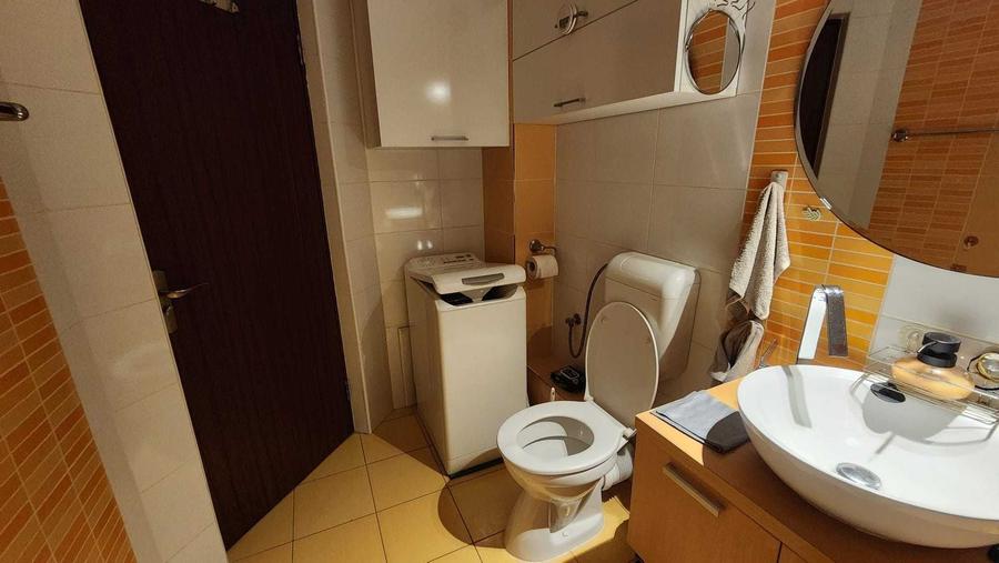 Apartament cu 2 camere semidecomandat în Florești