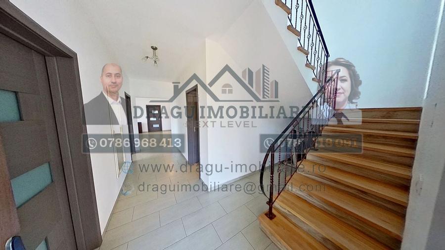 Casă individuală cu 5 camere cu Canalizare în Periferie