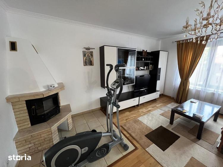 Casă cu 5 camere cu Teren 400 Mp în Bunloc